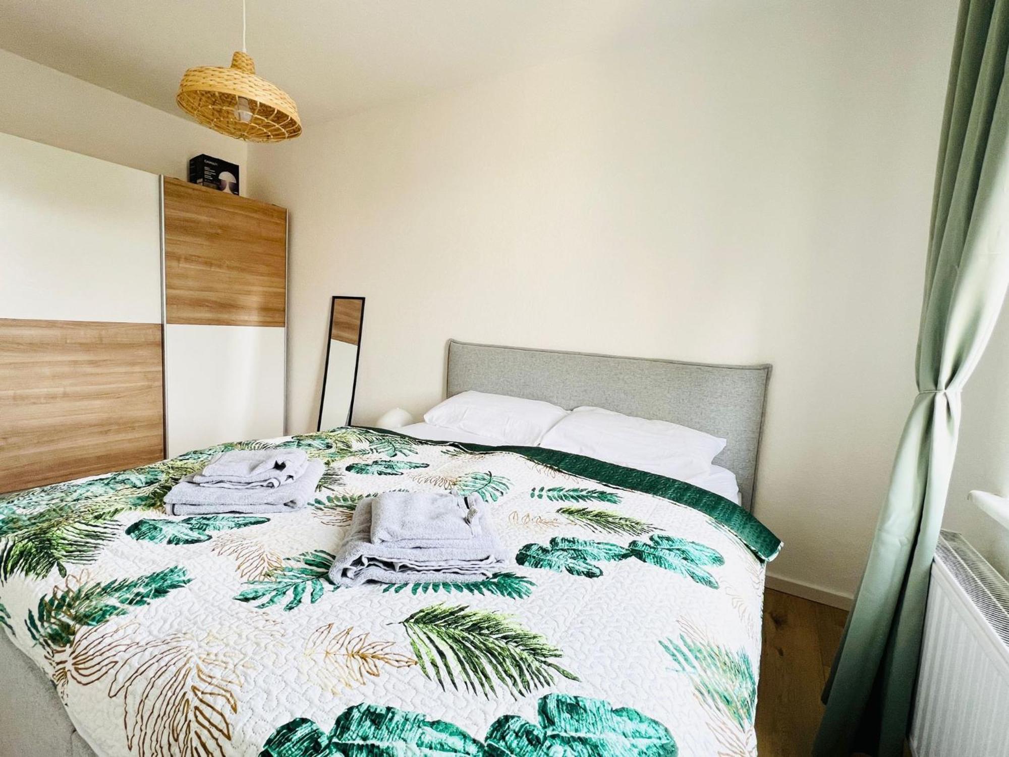 היידנאו Twenty Five Apartment Bei Dresden - Free Parking, Netflix & Coffee Machine מראה חיצוני תמונה